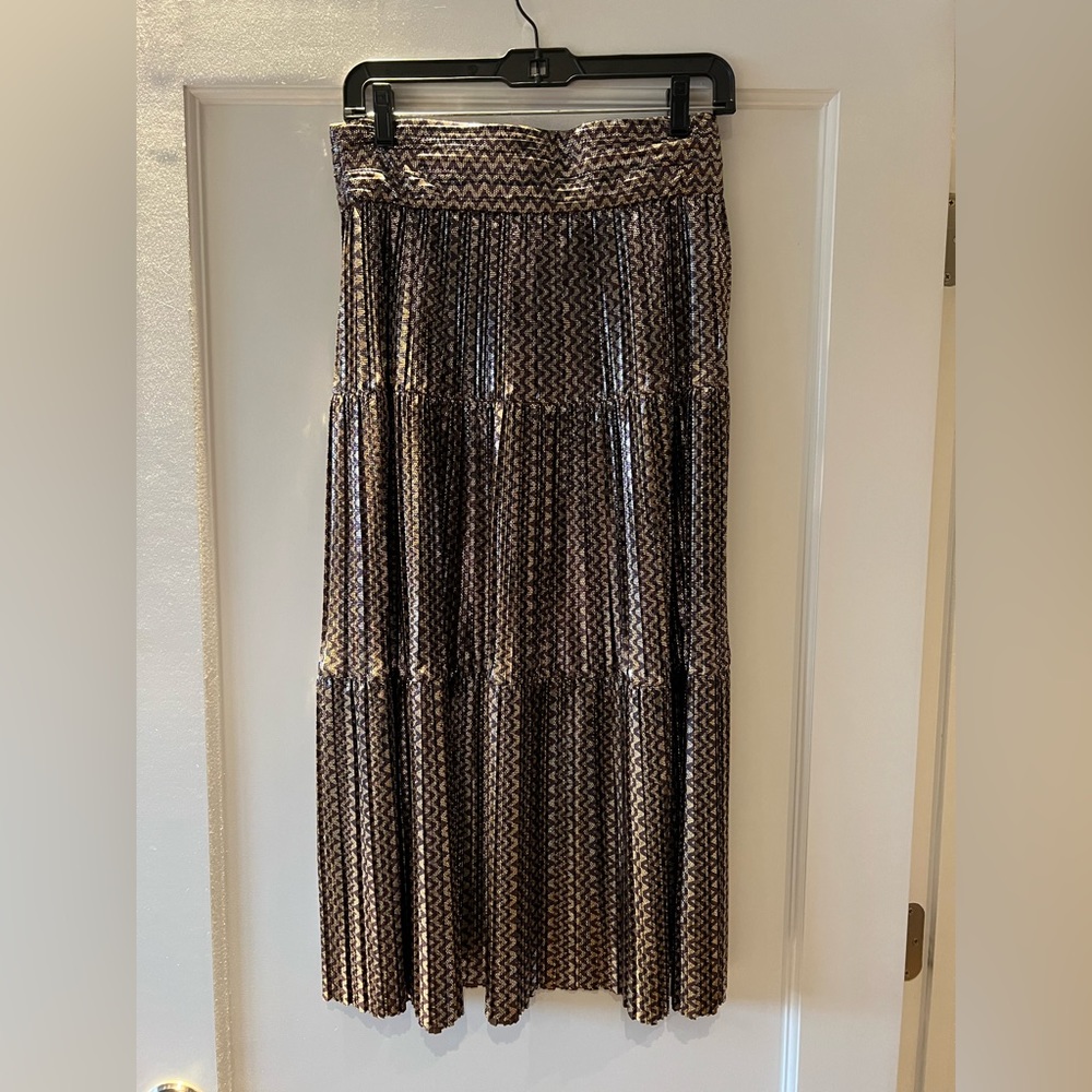 Ba&sh Skirt Size Medium (2). Great for holidays!